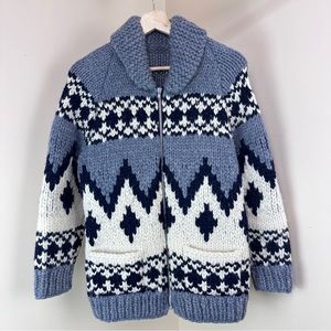 Vintage Cowichan Zig Zag Pattern Knit Wool Zip Shawl Size Small